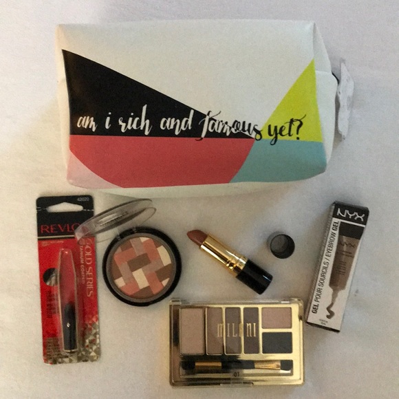 💋6 Piece Full sized Makeup & Cosmetic Case Bundle - Picture 2 of 8
